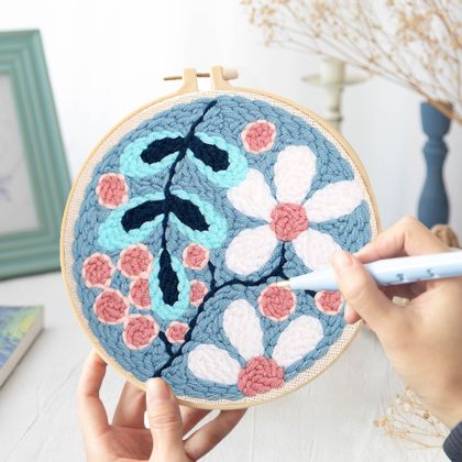 Punch Needle Embroidery Kit with Yarn Floral Pattern
